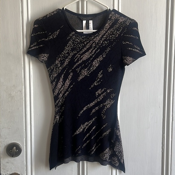 BCBGMaxAzria Tops - BCBG MAXAZRIA Darby Handkerchief-Hem Jacquard Pullover- XS NWOT